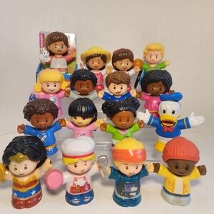 Fisher-Price Little People Lot Of 16 With 1 NIB